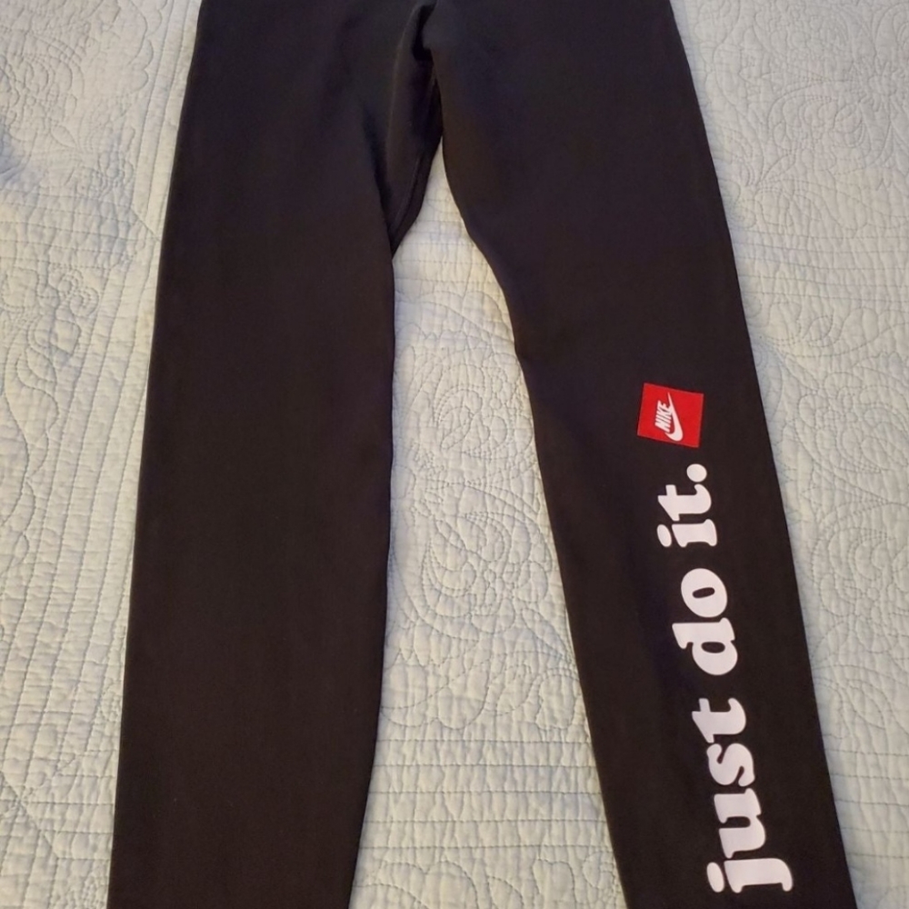 New Nike Club womens Leggings  Yoga Gym Run  Black pants cj1994  SIZE M - Picture 10 of 10